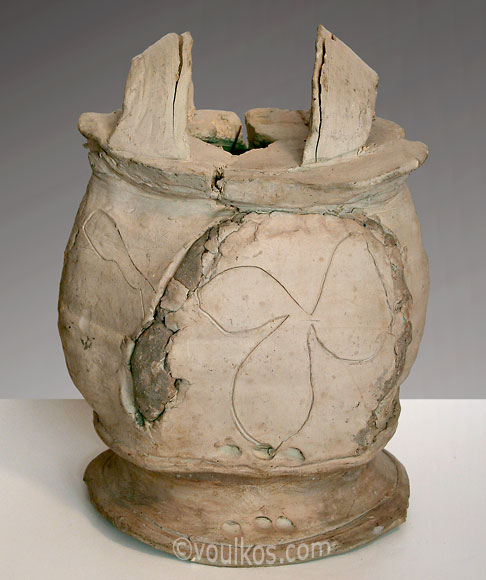 Voulkos Plate