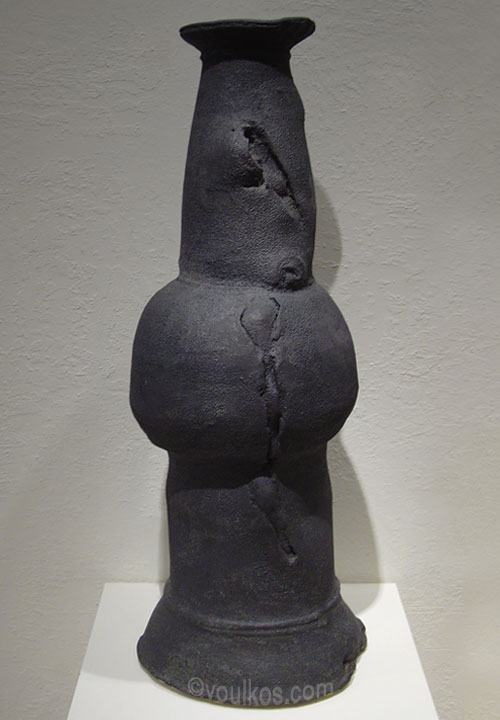Voulkos Vase