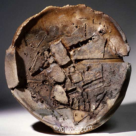 Voulkos plate